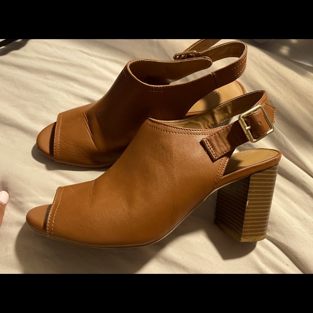 Old Navy Shoe